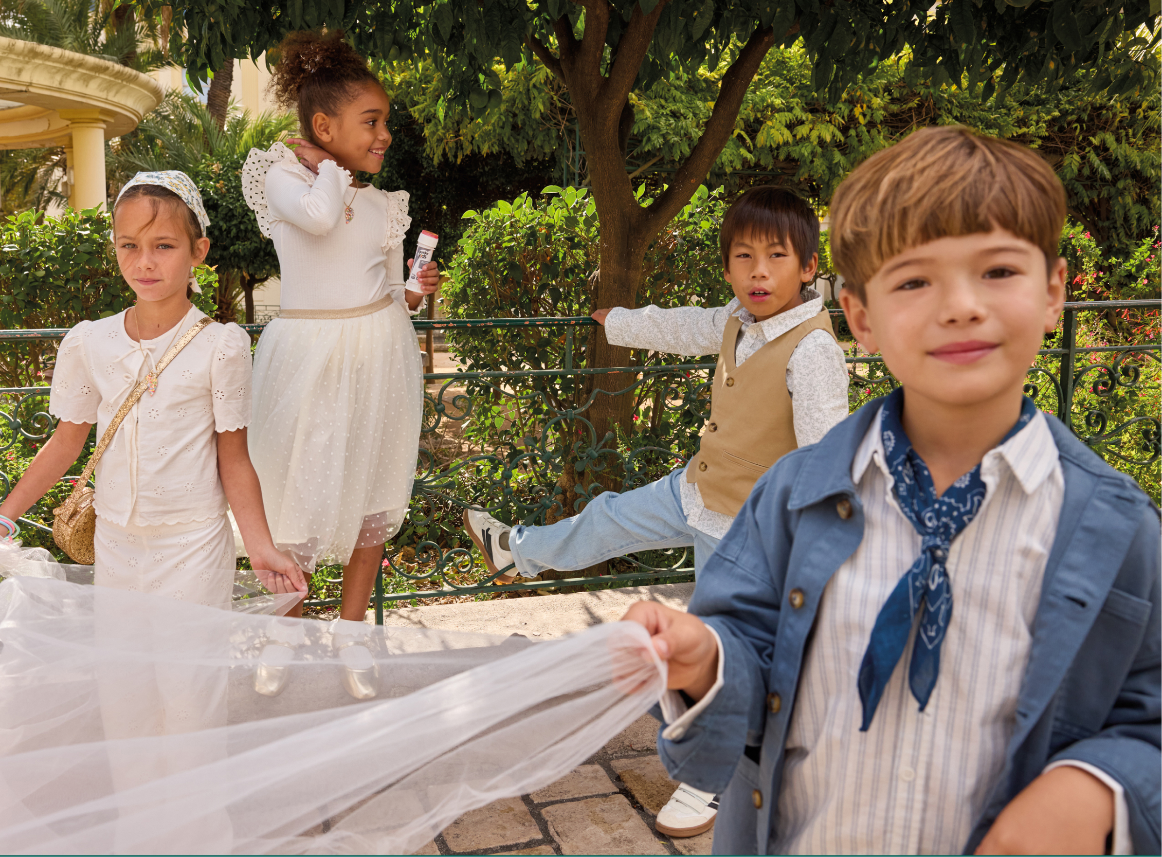 Robe De Cérémonie Fille Lulu Magnifica - Taille 9-10 Ans - Blanc Floral - Occasion Parfait état