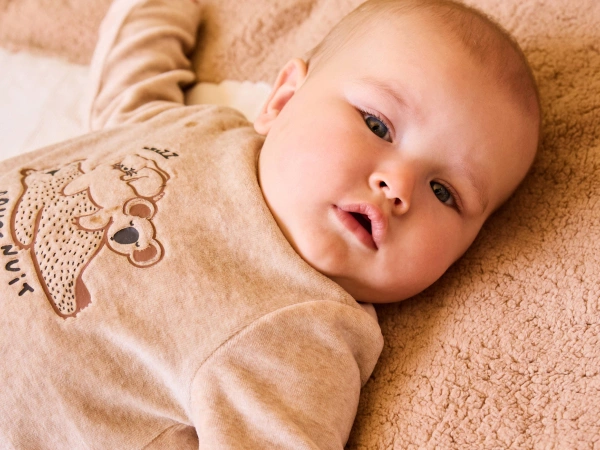 Conseils pour habiller bébé la nuit en toute sécurité